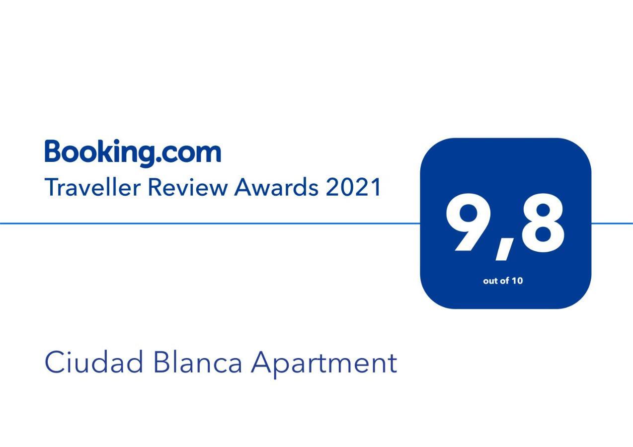 Ciudad Blanca Apartment 알쿠디아 항구 외부 사진