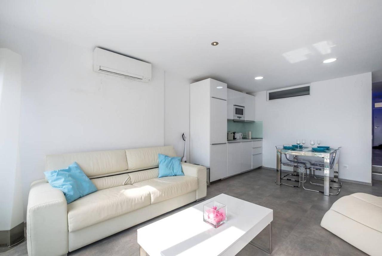 Ciudad Blanca Apartment 알쿠디아 항구 외부 사진